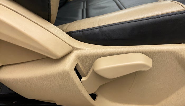 2016 Ford Figo Aspire 1.5 TITANIUM DIESEL, Diesel, Manual, 48,129 km, Driver Side Adjustment Panel