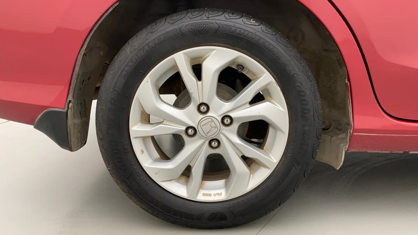 2018 Honda Amaze 1.5L I-DTEC V CVT, Diesel, Automatic, 53,497 km, Right Rear Wheel