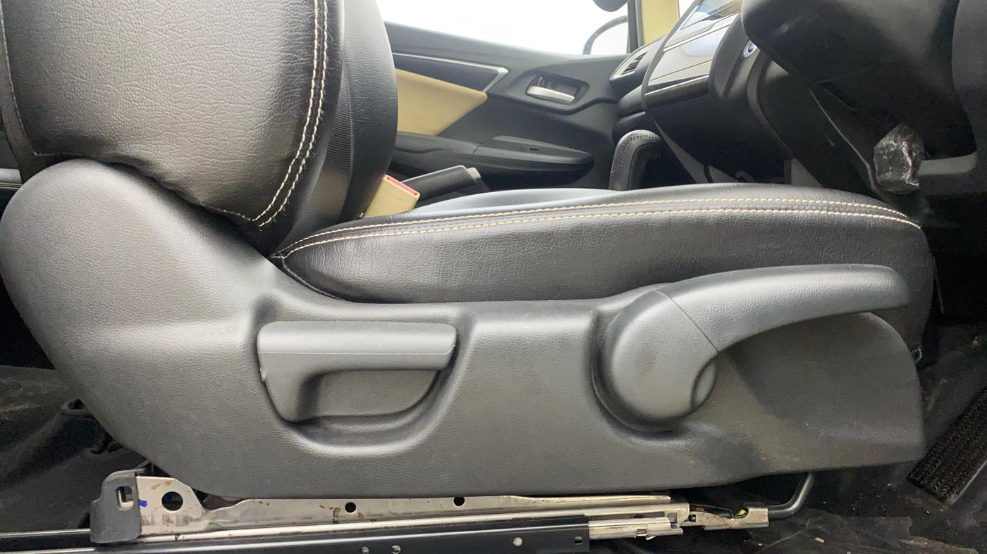 2019 Honda Jazz 1.2L I-VTEC VX CVT, Petrol, Automatic, 21,768 km, Driver Side Adjustment Panel