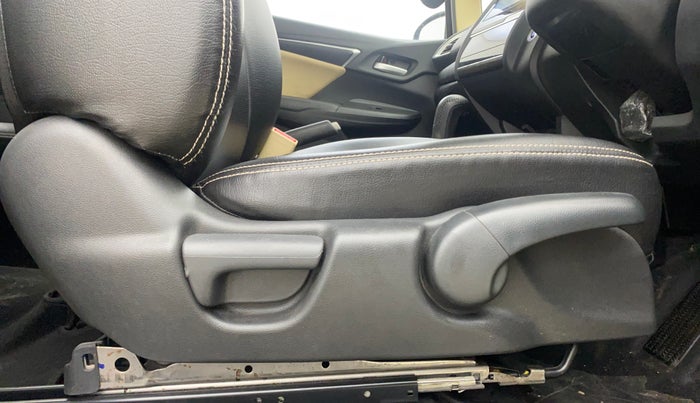 2019 Honda Jazz 1.2L I-VTEC VX CVT, Petrol, Automatic, 21,768 km, Driver Side Adjustment Panel