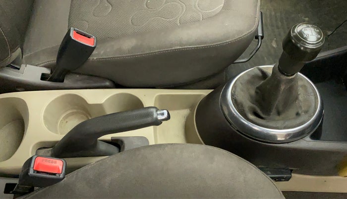 2011 Hyundai i20 MAGNA (O) 1.2, Petrol, Manual, 75,447 km, Gear Lever