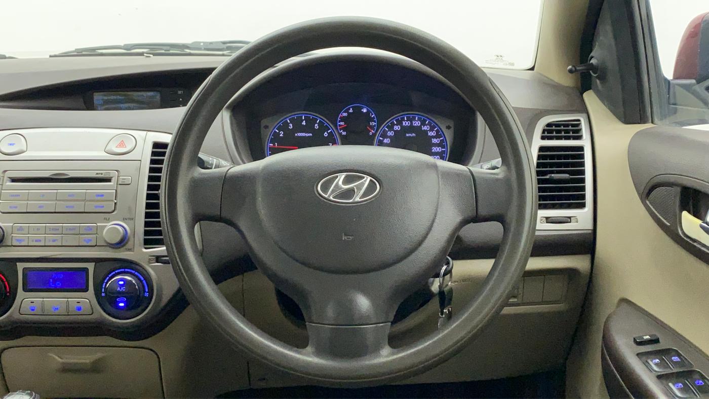 2011 Hyundai i20 MAGNA (O) 1.2, Petrol, Manual, 75,447 km, Steering Wheel Close Up