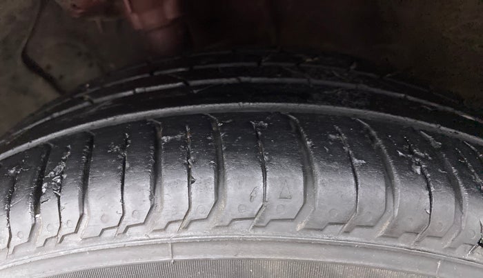 2021 Hyundai NEW I20 ASTA (O) 1.0 TURBO GDI DCT, Petrol, Automatic, 19,987 km, Left Front Tyre Tread