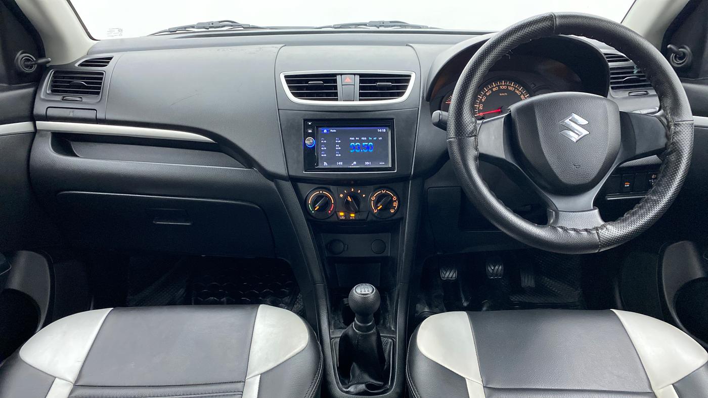 2016 Maruti Swift LXI OPT, Petrol, Manual, 10,753 km, Dashboard View