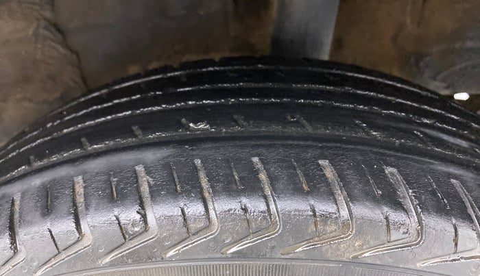 2019 Renault Kwid 1.0 RXT Opt, Petrol, Manual, 37,526 km, Left Rear Tyre Tread