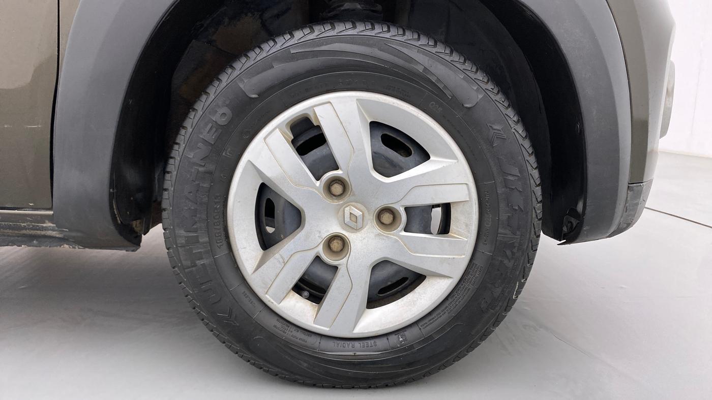 2019 Renault Kwid 1.0 RXT Opt, Petrol, Manual, 37,526 km, Right Front Wheel