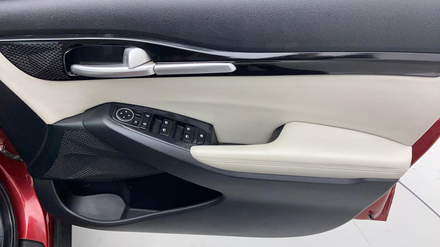 2019 KIA SELTOS HTX AT PETROL, Petrol, Automatic, 47,320 km, Driver Side Door Panels Control