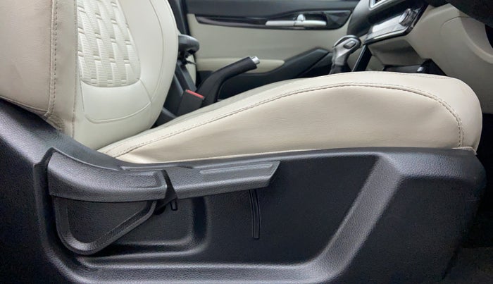 2019 KIA SELTOS HTX AT PETROL, Petrol, Automatic, 47,320 km, Driver Side Adjustment Panel