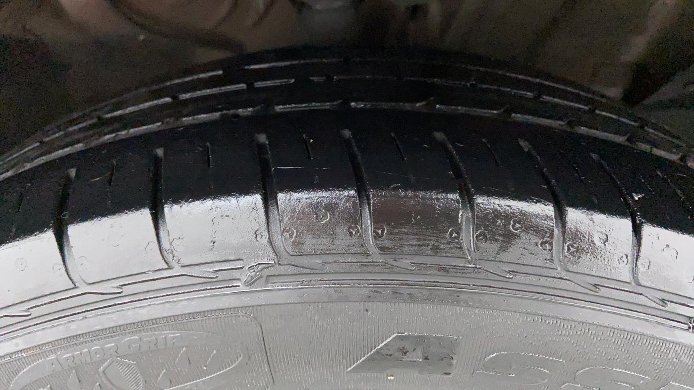 2019 KIA SELTOS HTX AT PETROL, Petrol, Automatic, 47,320 km, Right Front Tyre Tread