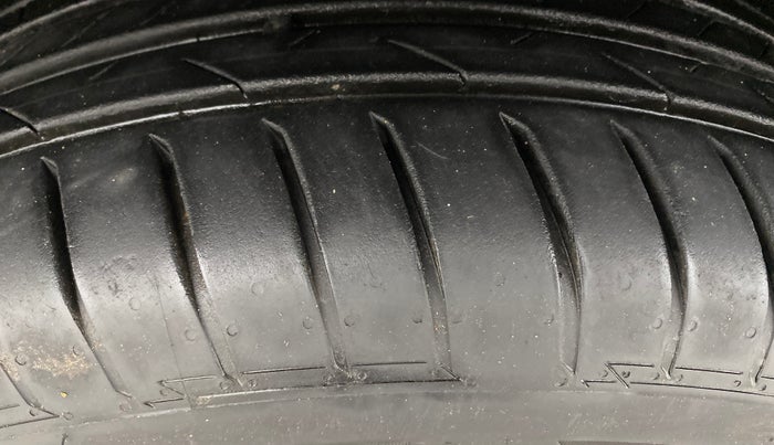 2016 Maruti Vitara Brezza ZDI PLUS, Diesel, Manual, 83,320 km, Left Front Tyre Tread