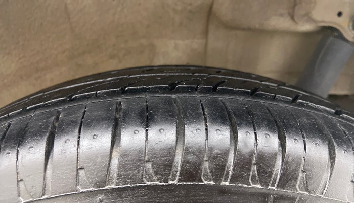 2018 Maruti Wagon R 1.0 VXI, Petrol, Manual, 45,136 km, Right Rear Tyre Tread