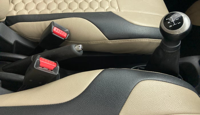 2018 Maruti Wagon R 1.0 VXI, Petrol, Manual, 45,136 km, Gear Lever