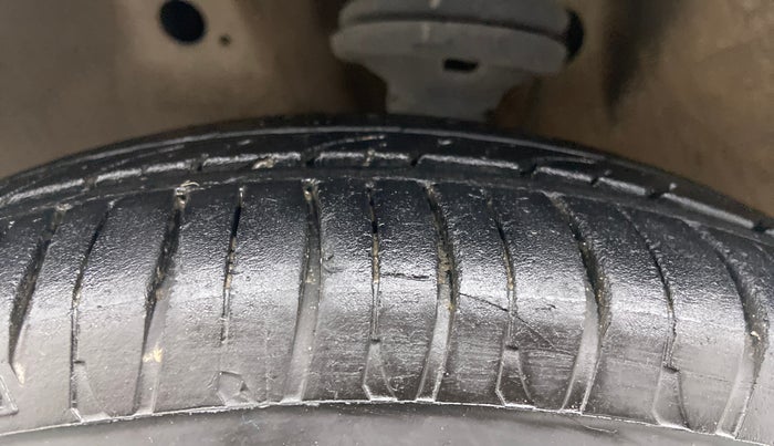 2018 Maruti Wagon R 1.0 VXI, Petrol, Manual, 45,136 km, Left Front Tyre Tread