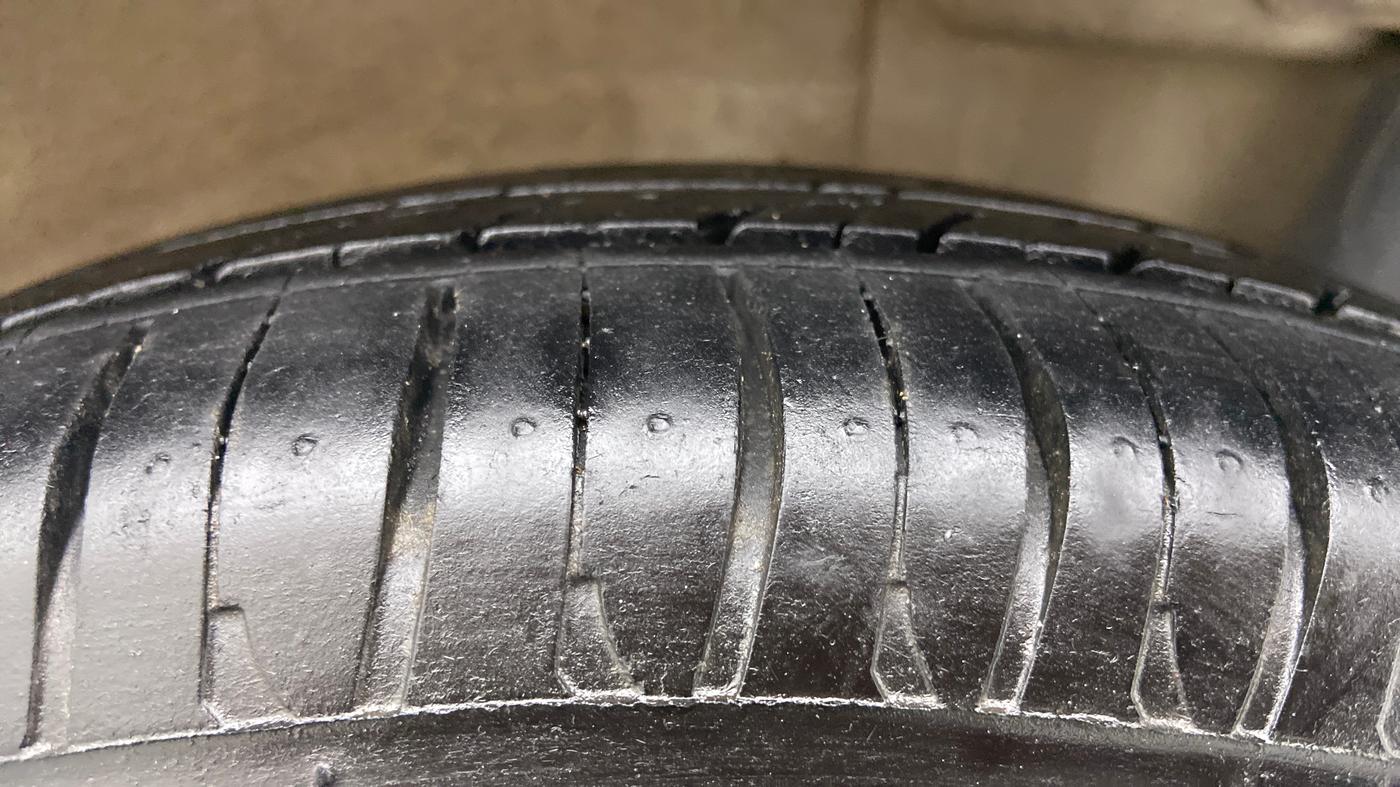 2018 Maruti Wagon R 1.0 VXI, Petrol, Manual, 45,136 km, Left Rear Tyre Tread