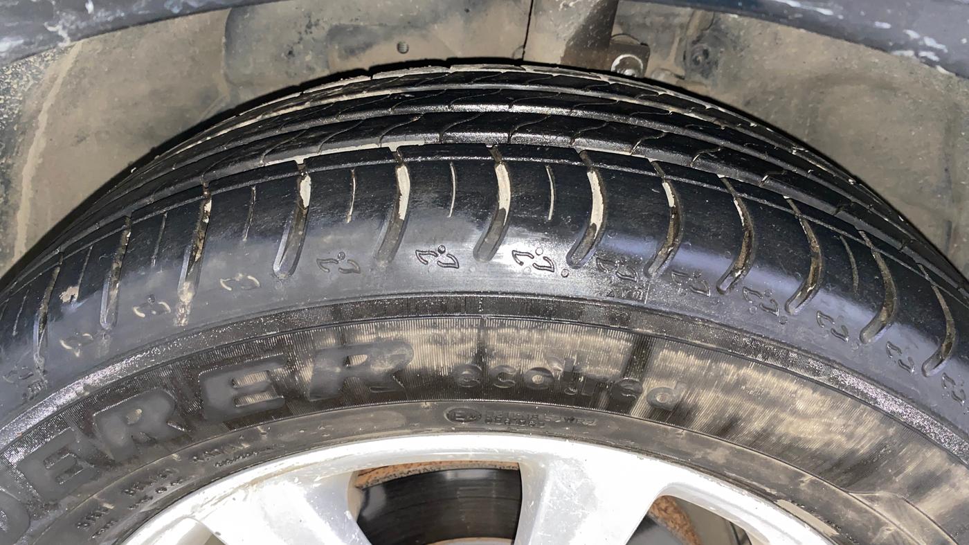 2017 Ford Ecosport TITANIUM 1.5L DIESEL, Diesel, Manual, 1,00,638 km, Left Front Tyre Tread