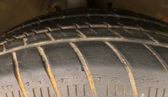 2017 Maruti Celerio ZXI AMT (O), Petrol, Automatic, 50,894 km, Right Front Tyre Tread