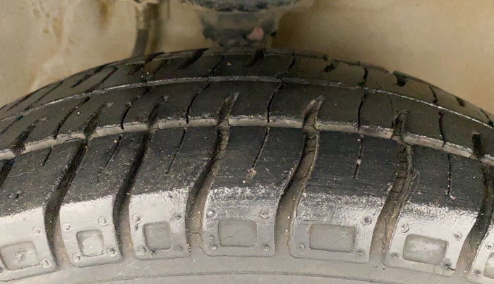 2012 Maruti Alto 800 LXI, Petrol, Manual, 29,181 km, Right Front Tyre Tread