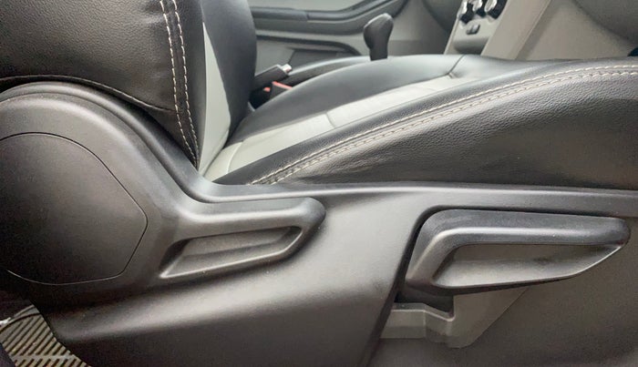 2020 Tata Tiago XZ PETROL, Petrol, Manual, 34,502 km, Driver Side Adjustment Panel