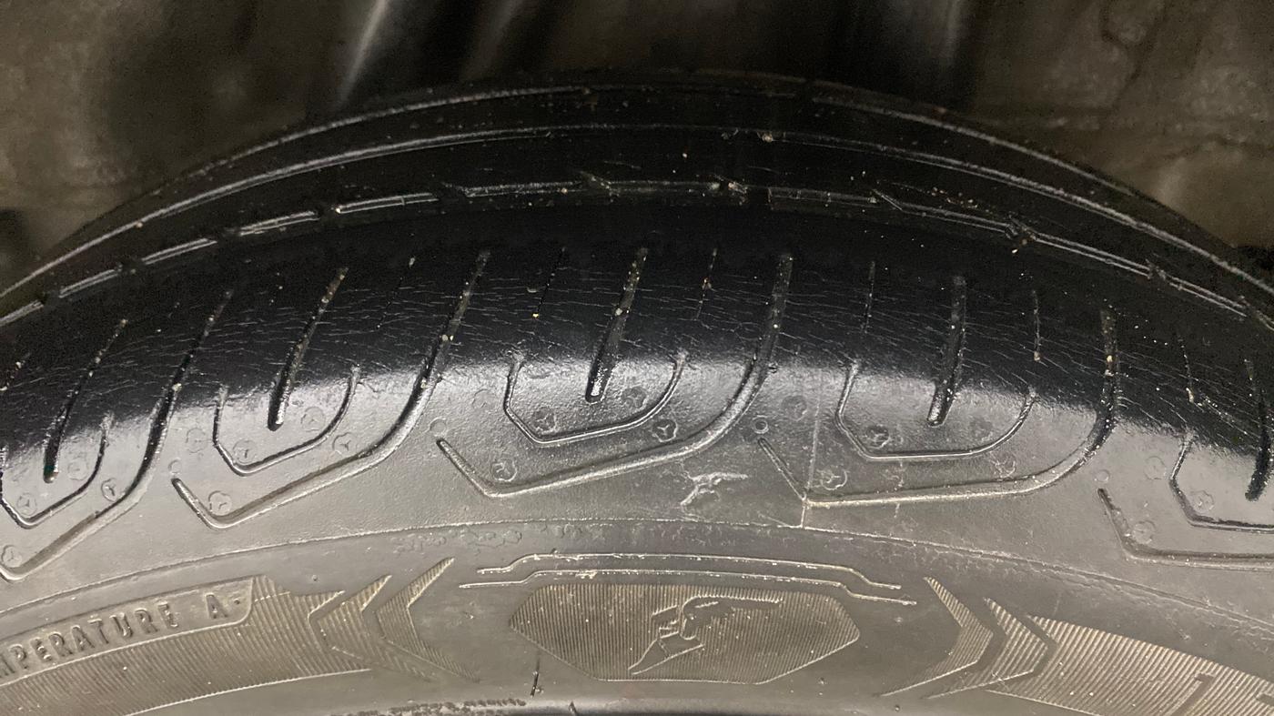 2015 Honda City 1.5L I-VTEC SV CVT, Petrol, Automatic, 92,898 km, Left Rear Tyre Tread