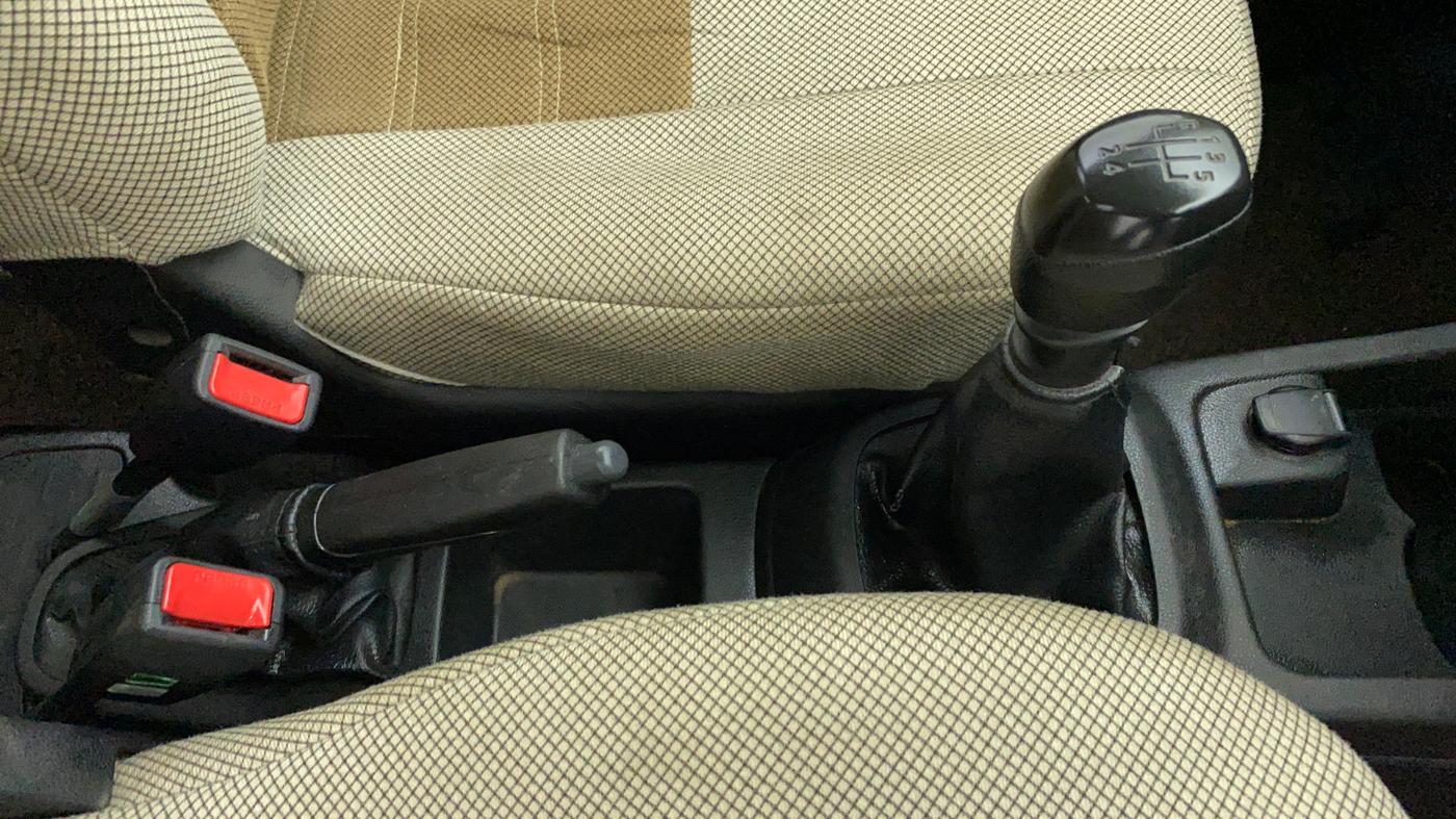 2019 Renault Kwid RXL, Petrol, Manual, 25,519 km, Gear Lever