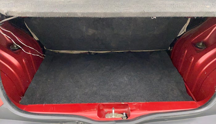 2019 Renault Kwid RXL, Petrol, Manual, 25,519 km, Boot Inside