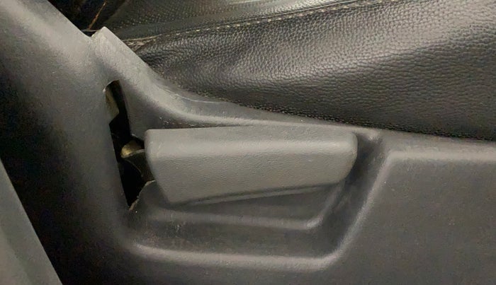 2016 Maruti Alto K10 VXI, Petrol, Manual, 29,821 km, Driver Side Adjustment Panel