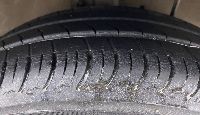 2017 Maruti Celerio ZXI D, Petrol, Manual, 78,559 km, Right Front Tyre Tread