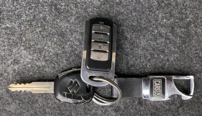 2016 Maruti Alto K10 VXI AMT, Petrol, Automatic, 53,264 km, Key Close Up