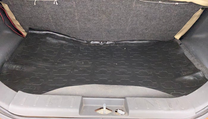 2016 Maruti Alto K10 VXI AMT, Petrol, Automatic, 53,264 km, Boot Inside