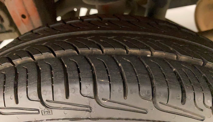 2016 Maruti Alto K10 VXI AMT, Petrol, Automatic, 53,264 km, Right Rear Tyre Tread