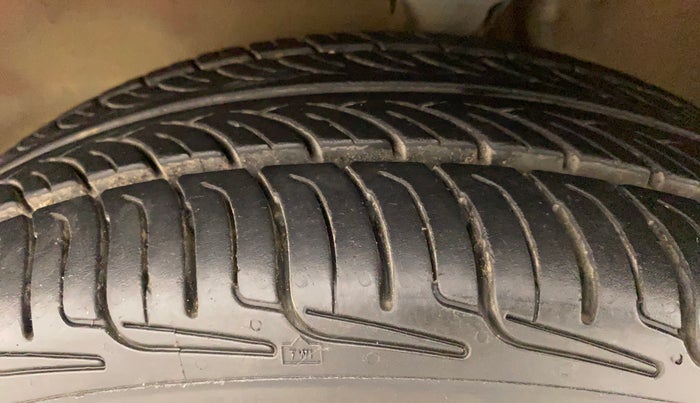 2016 Maruti Alto K10 VXI AMT, Petrol, Automatic, 53,264 km, Left Front Tyre Tread