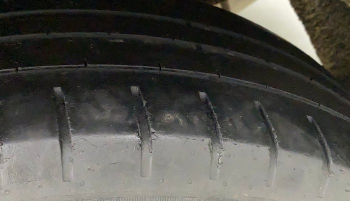 2018 Maruti Baleno ZETA PETROL 1.2, Petrol, Manual, 49,010 km, Left Rear Tyre Tread
