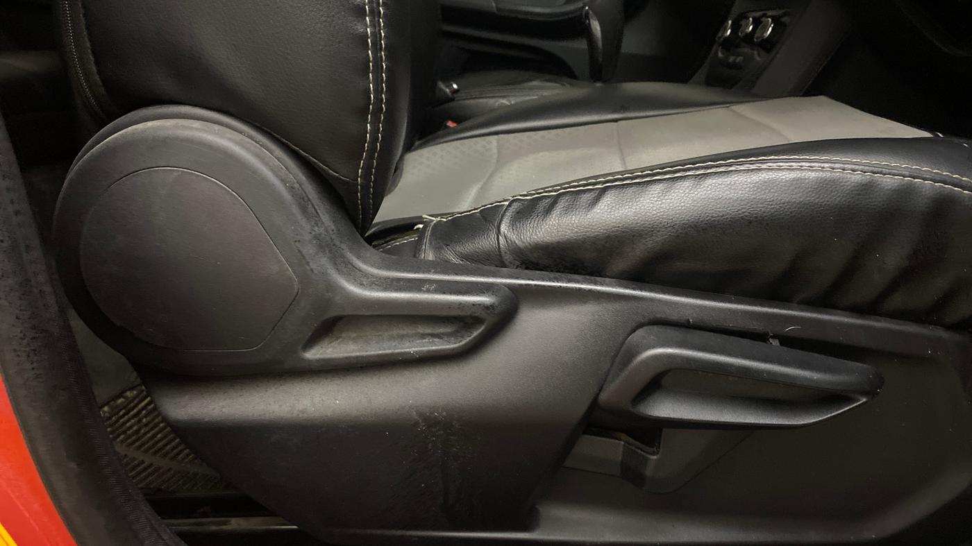 2022 Tata TIAGO NRG  NRG XZA CNG, Petrol, Automatic, 65,973 km, Driver Side Adjustment Panel