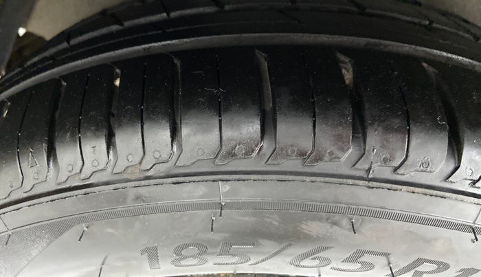 2012 Hyundai Verna FLUIDIC 1.6 EX VTVT, Petrol, Manual, 96,205 km, Left Front Tyre Tread