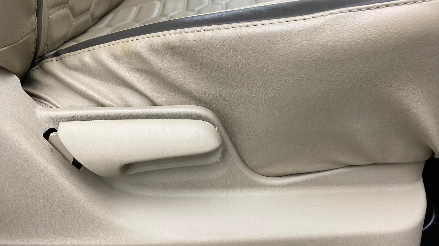 2016 Maruti Ertiga VDI SHVS, Diesel, Manual, 43,756 km, Driver Side Adjustment Panel