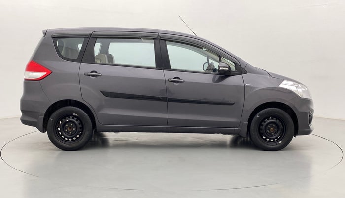 2016 Maruti Ertiga VDI SHVS, Diesel, Manual, 43,756 km, Right Side View
