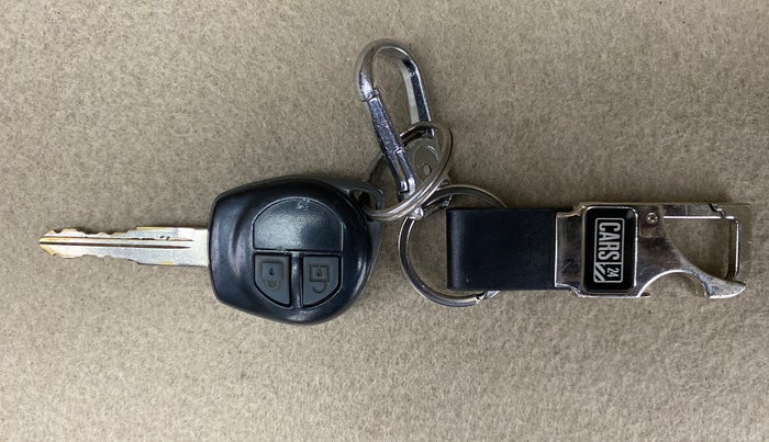 2016 Maruti Ertiga VDI SHVS, Diesel, Manual, 43,756 km, Key Close Up
