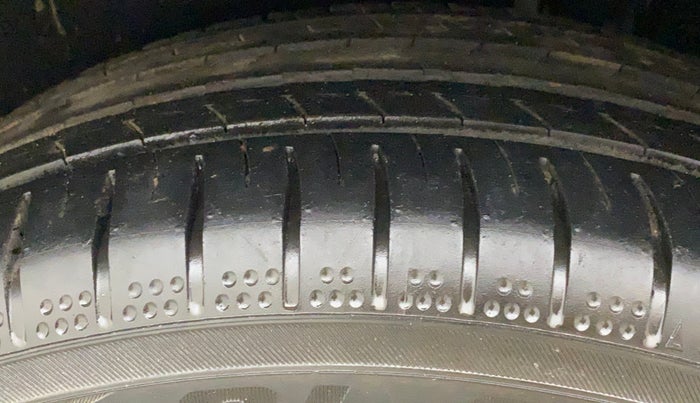 2018 Ford Ecosport TITANIUM + 1.5L DIESEL, Diesel, Manual, 84,542 km, Left Rear Tyre Tread
