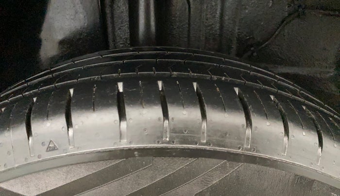 2023 Tata PUNCH ACCOMPLISHED DAZZLE CAMO MT, Petrol, Manual, 40,387 km, Right Rear Tyre Tread