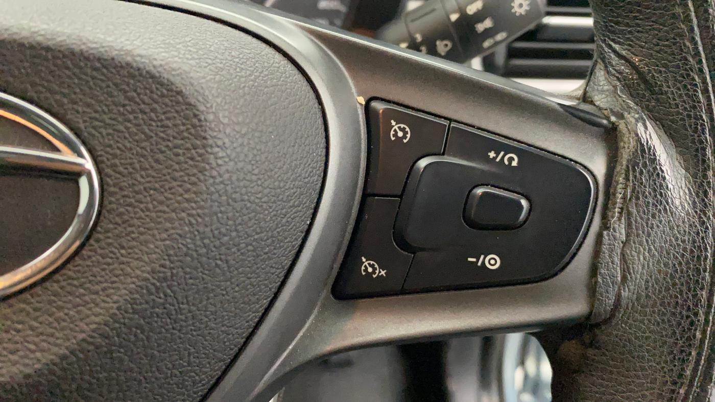 2023 Tata PUNCH ACCOMPLISHED DAZZLE CAMO MT, Petrol, Manual, 40,387 km, Adaptive Cruise Control