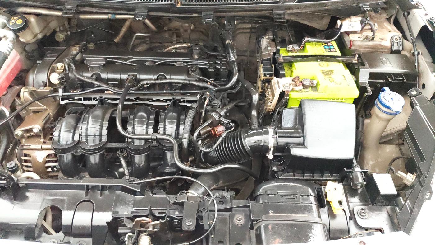 2015 Ford Figo Aspire TITANIUM 1.5 PETROL AT, Petrol, Automatic, 1,17,446 km, Engine View - Left