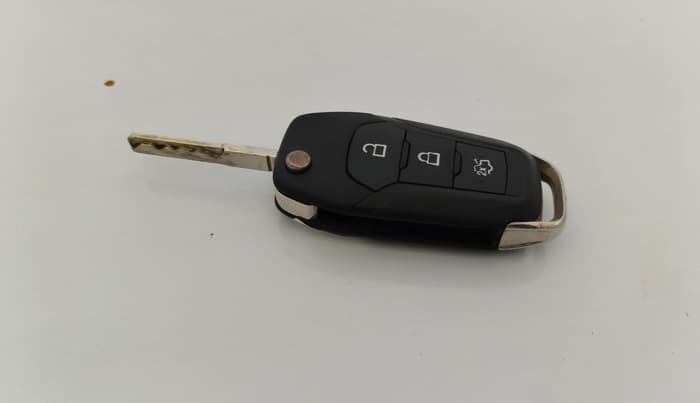 2015 Ford Figo Aspire TITANIUM 1.5 PETROL AT, Petrol, Automatic, 1,17,446 km, Key Close Up
