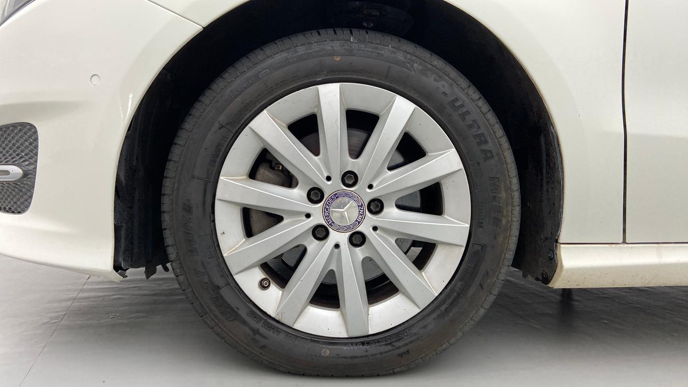 2015 Mercedes Benz B Class B200 CDI SPORT, Diesel, Automatic, 82,401 km, Left Front Wheel