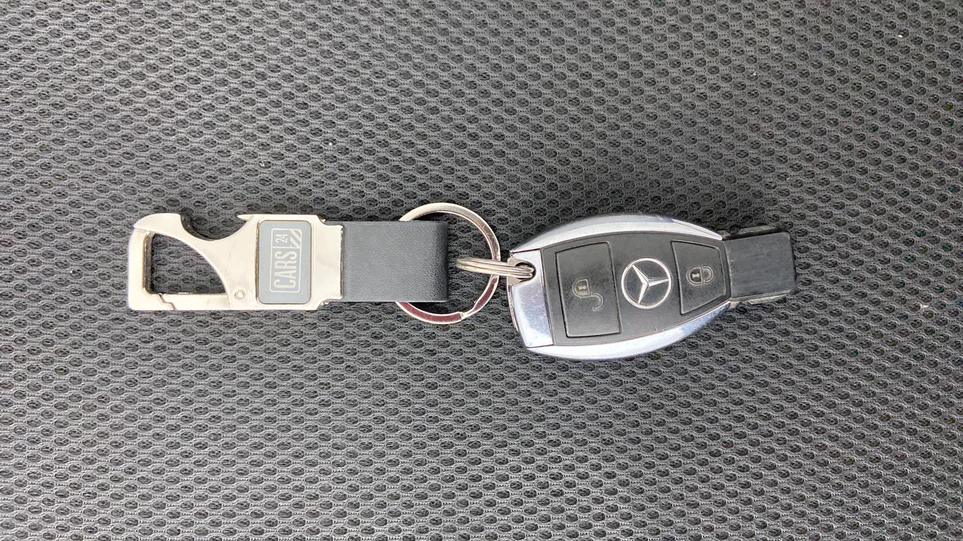 2015 Mercedes Benz B Class B200 CDI SPORT, Diesel, Automatic, 82,401 km, Key Close up