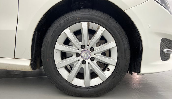 2015 Mercedes Benz B Class B200 CDI SPORT, Diesel, Automatic, 82,401 km, Right Front Wheel