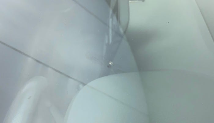 2018 Renault Kwid RXT 1.0 AMT (O), Petrol, Automatic, 72,296 km, Front windshield - Minor spot on windshield