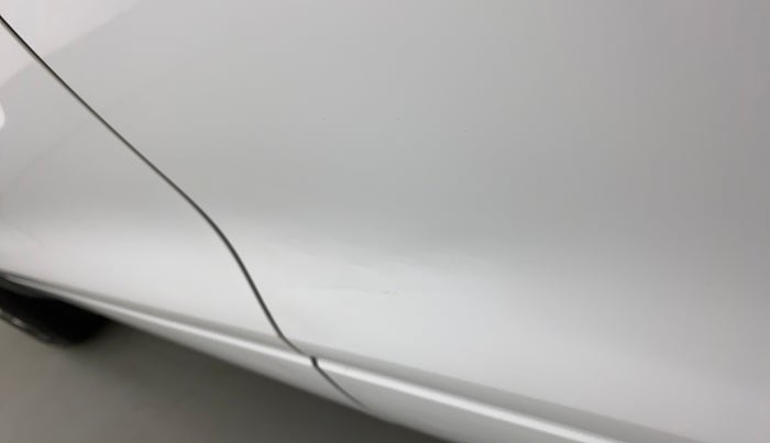 2018 Renault Kwid RXT 1.0 AMT (O), Petrol, Automatic, 72,296 km, Rear left door - Slightly dented