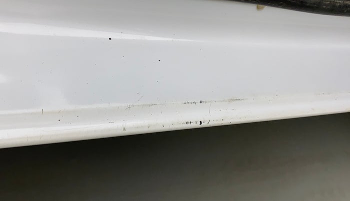 2018 Renault Kwid RXT 1.0 AMT (O), Petrol, Automatic, 72,296 km, Right running board - Minor scratches