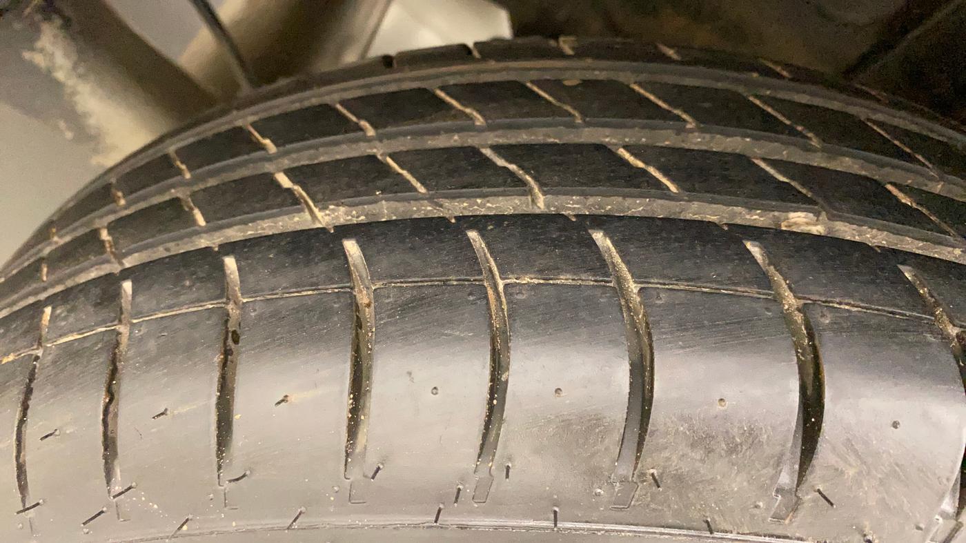 2018 Renault Kwid RXT 1.0 AMT (O), Petrol, Automatic, 72,296 km, Left Rear Tyre Tread