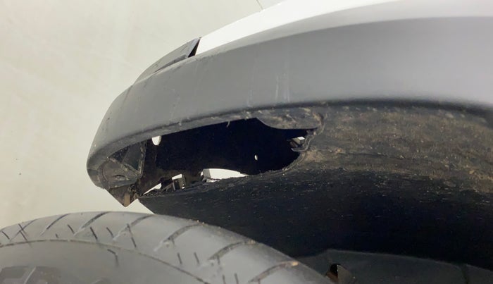 2018 Renault Kwid RXT 1.0 AMT (O), Petrol, Automatic, 72,296 km, Left fender - Lining loose